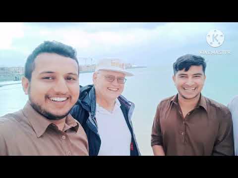 aj beach pe enjoy Karne Gai  Barish teez again.    🦜🦜🦜