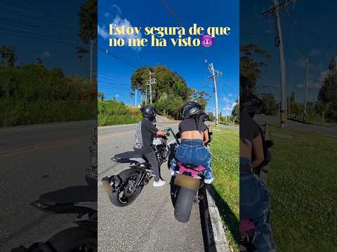 Ella me pide que si la monto en mi deportiva 🙈 #s1000rr