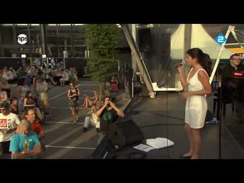 Nikki Yanofsky - "On the Sunny Side of the Street" (North Sea Jazz 2010)