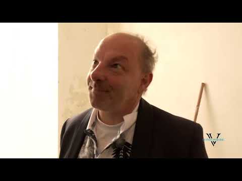 No outings allowed: "Lello is misbehaving." Antonio also suspends visits: "There's a serious risk."