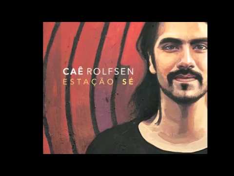 caê rolfsen I flores azuis