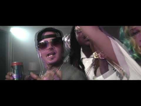 RealVill  "Mo bandz"