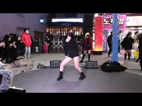DIEM. HONGDAE STREET BEAUTIFUL ENERGETIC BUSKING. 20201108.