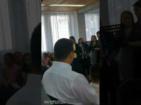 Sora lidia si fetele lauda pe domnul