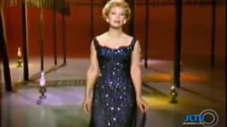 The Dinah Shore Chevy Show • May, 1961 • In Color