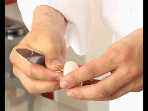 Technique de cuisine : Tourner un champignon