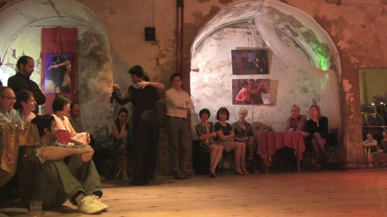 Video thumbnail for Sebastian Achaval et Roxana Suarez dansent la valse