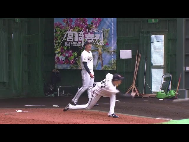 【バファローズ春季キャンプ紅白戦】バファローズ・中川颯と阿部がブルペンで首脳陣にアピール!! 2021/2/12