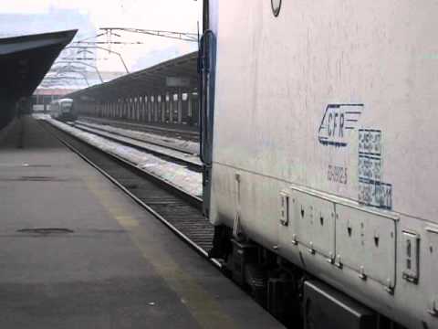 63-0902-5 intrand in Gara de Nord