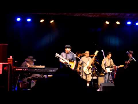 Los Lobos: "Oye como va" @ Kate Wolf Music Festival 2014 (DSCF5493)