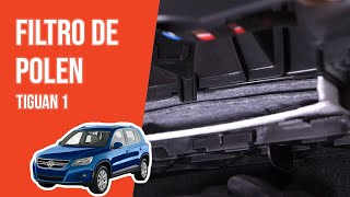 Youtube thumbnail of video "Cómo cambiar el filtro de polen / habitáculo Tiguan 1 👃"