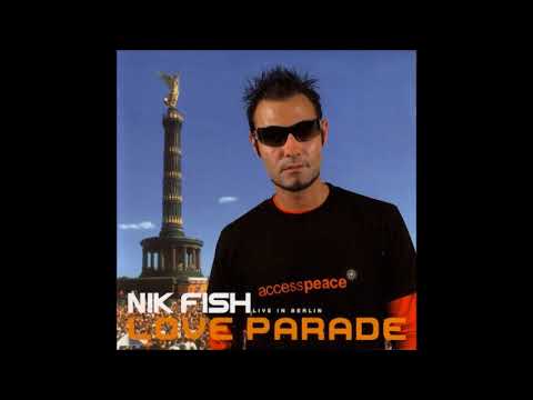 2002   VA   Love Parade： Live in Berlin Mixed by Nik Fish  CD 1