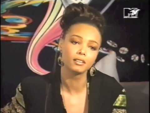 Kim Appleby MTV Europe interview to promote the 'Kim Appleby' album