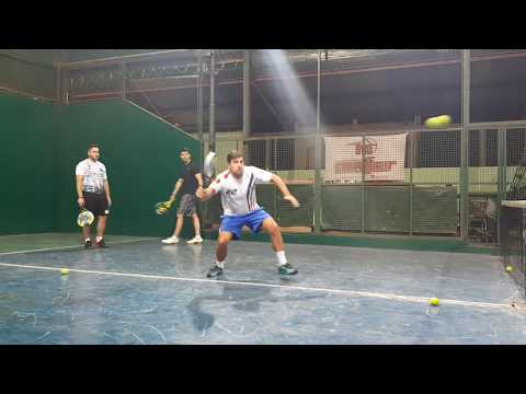 R.P voleas bajas en padel