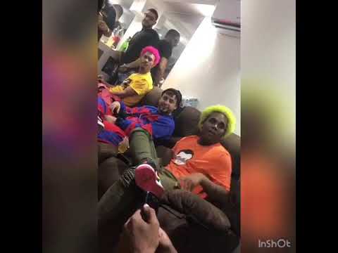 El Cherry Scom, Kiko el Crazy, Socio chillin, Yomiel  y amigos de Puerto Rico improvisando