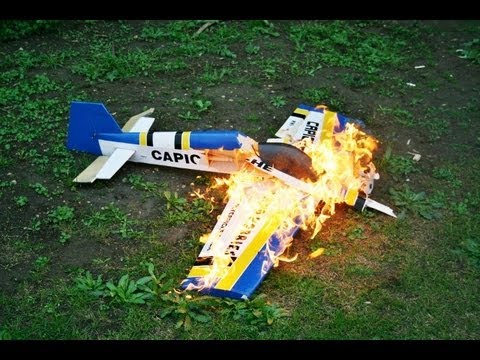 RC PLANE CRASH & BURN - CAPICHE 50 MEXICAN WAVE  - MARK