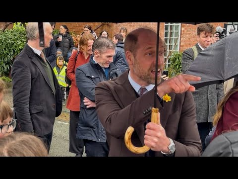 Prince William’s Football Banter Ahead of Villa vs Wolves Big Game ⚽🔥