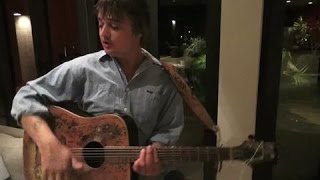 Peter Doherty Plays Acoustic Version Of &#39;Flags Of The Old Regime&#39; In Thailand