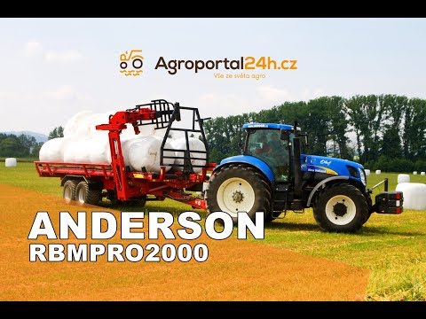 Unikátní vůz pro svoz zabalených balíků ANDERSON RBMPRO 2000 | New Holland T7050