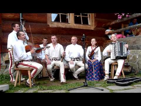 Kapela Ciupaga w Karcmie u Polowacy. Sierpień 2015 Szczawnica