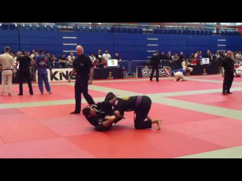Tarik Hopstock vs Ventaja Henri - IBJJF London Fall Open 2016 - Purple Adult - Middle