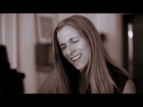 "Safe" (duo) Shook Twins