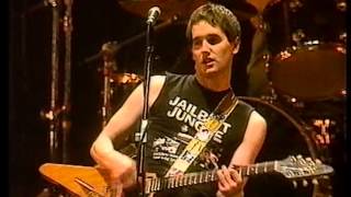 Ash, Lose Control, live at the Reading Festival 1998