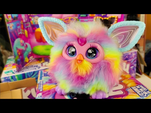 Vídeo relacionado con Hasbro Furby, Peluche Electrónico, Mimoso y Suave al Tacto, 5 Modos de Sonido, Estimula la Imaginación, Música y Luces, Juguetes para Niñas y Niños de 6 Años o Más, Muñeco para Regalar