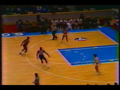 Princeton Basketball: press break vs. DePaul (Aaron "Hondo" Belz to Howard Levy for the lay-up)