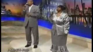 Twinkie Clark feat:Larry Clark  (Awsome God) 2011