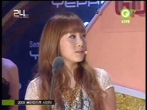 091210 SNSD awarded a prize -  24th GOLDEN DISK AWARDS