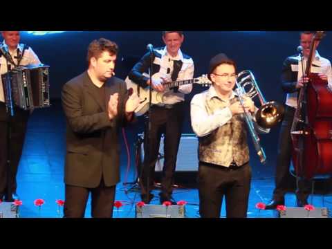 Tisoča oddaja Prijatelji Radia Ognjišče