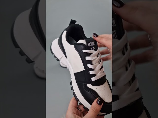 Чоботи жіночі шкіряні байка хутро 592641 Чорний Кросівки жіночі 589532 Чорно-білі