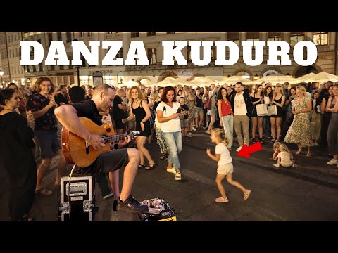 😱 Amazing Spanish Guitar DANZA KUDURO That Stopped the Street 🔥 