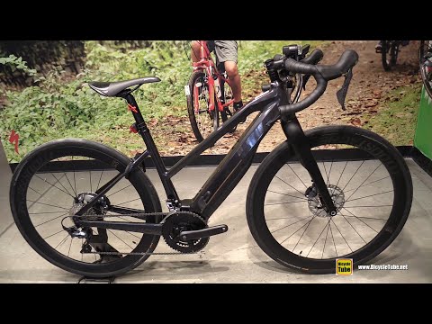 2022 Moustache Dimanche 28.7 Electric Bike - Walkaround Tour at Bicycles Quilicot Boutique Laval