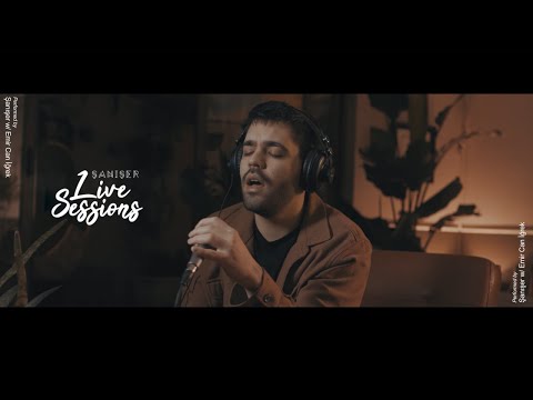Video thumbnail for Görünce Dünyamın Yıkıldığını (Live)