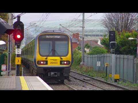 Irish Rail 29000 Class DMU 29113 - Sandymount Station, Dublin