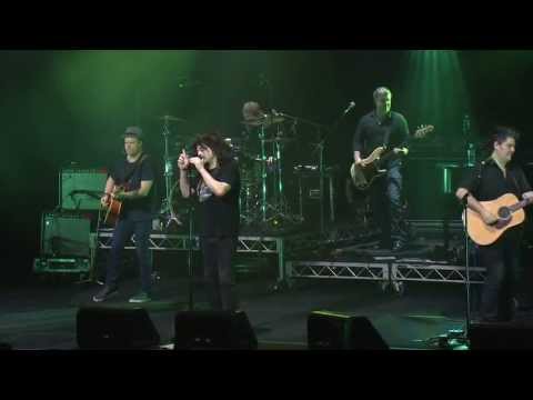 Counting Crows: Big Yellow Taxi - Live At The House