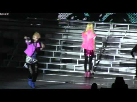 SHINee World SG ,10SEP - KEY SOLO FT TAEMIN PART 1