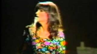 Johnny Cash & Linda Ronstadt   Walk a mile in my Shoes