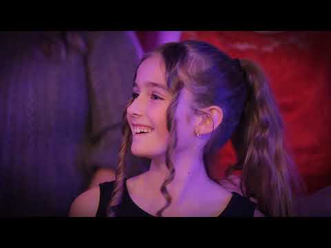 Familiekoret "Levende Lys" - JUL PÅ NY (2020)