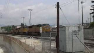 preview picture of video 'Railfanning on the Los Angeles River'