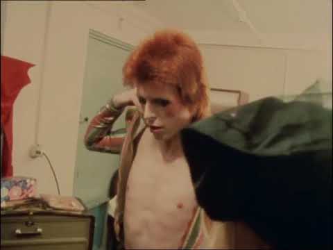 Thumbnail for David Bowie costume change 1973 by David Bowie