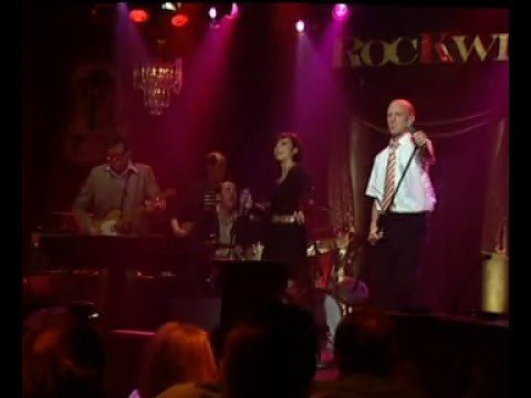 Chris Ballew & Chelsea Wheatley - Candy (Live on RocKwiz)