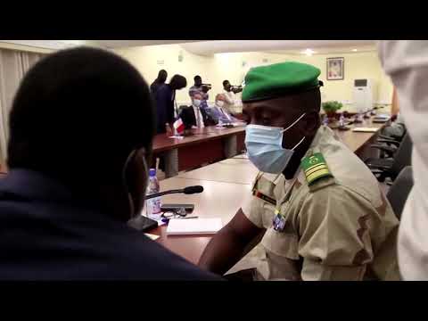 馬裡和法國在與伊斯蘭激進分子的談判中出現分歧。 (Mali, France at odds over talks with Islamist militants)