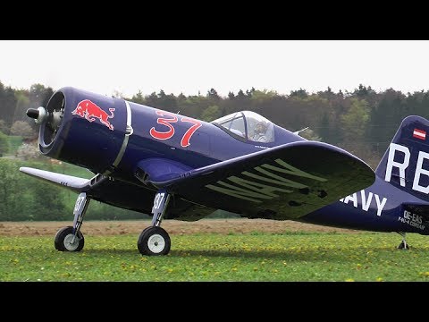 Giant Rc F4U-4 Corsair *Maiden Flight*