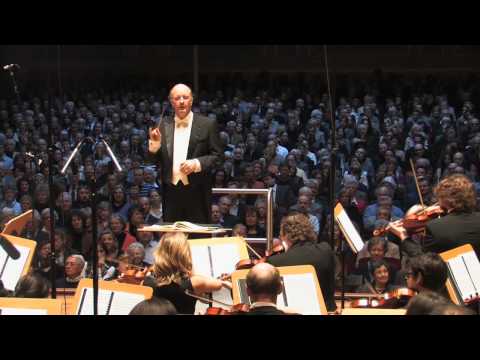 Tchaikovsky Nutcracker Suite - 4  'Trepak'  *  Volker Hartung & Cologne New Philharmonic Orchestra