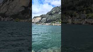 スイス フリューレン ルツェルン湖の湖畔の街