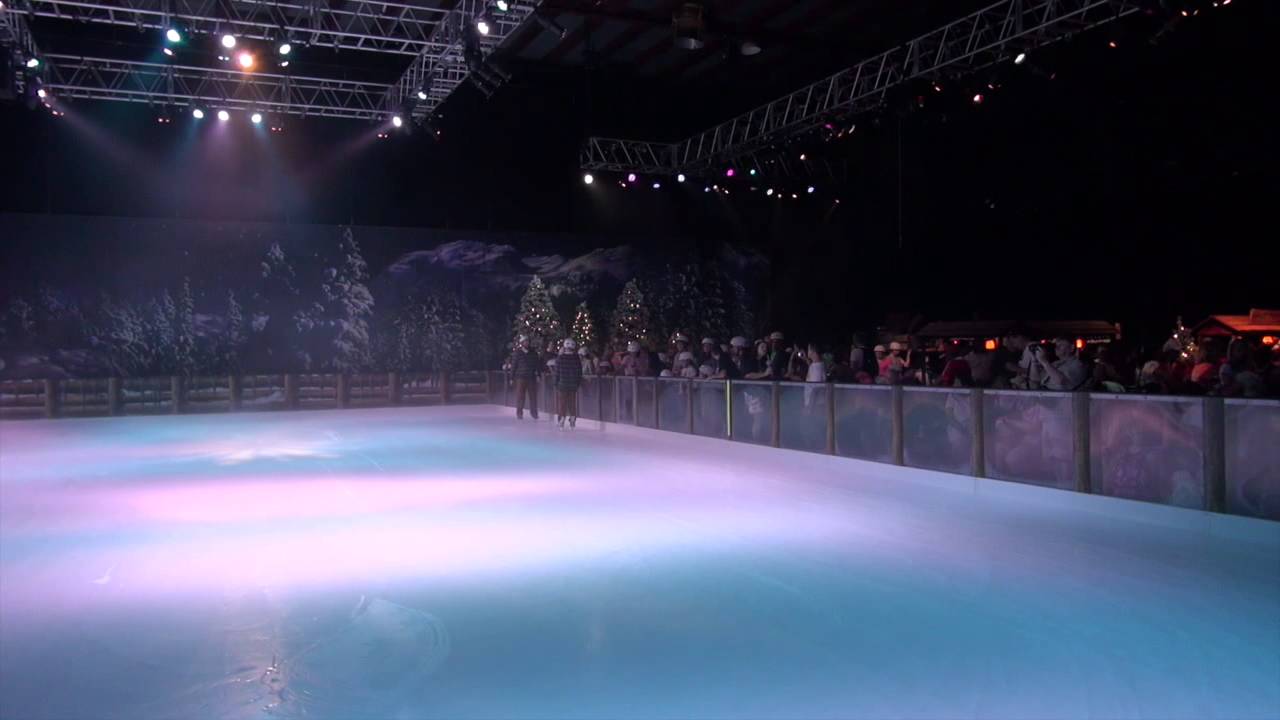 Frozen Summer Fun LIVE at Disney's Hollywood Studios - Ice Skating