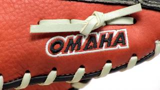 Video thumbnail: Louisville Slugger TPX Omaha Select Series: OSLFB First Base Mitt